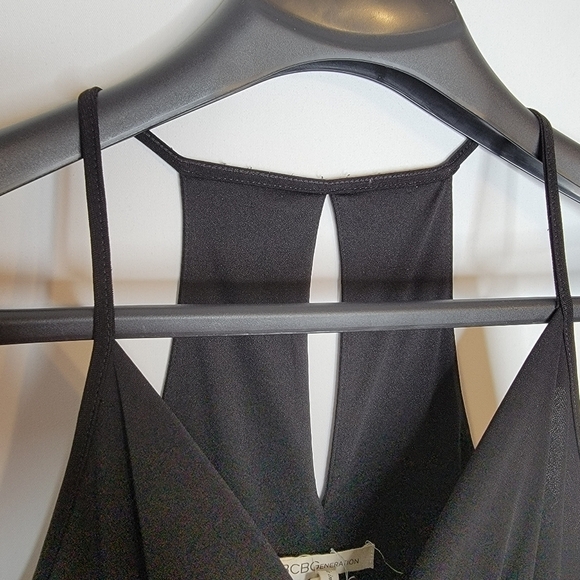 BCBGeneration Sleeveless Drape Pocket Midi Dress - Picture 7 of 12